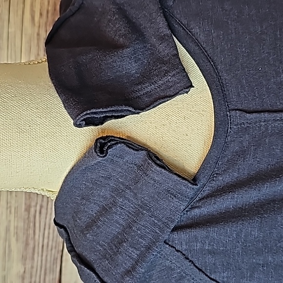 STYLE CO NAVY BLUE HI-LO RAW HEM LONG SLEEVE PULLOVER TEE - Picture 10 of 12